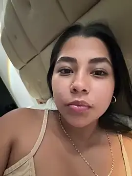 Stripchat Free Porn Cam of darsha_90