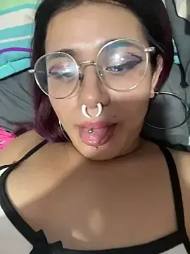 Stripchat Sex Cam of Maddy_Jhonsson