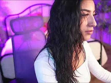Stripchat Live Sex Cam of Emma_Lirys