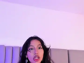 Stripchat Live Sex Cam of ParanoidTemptaion_