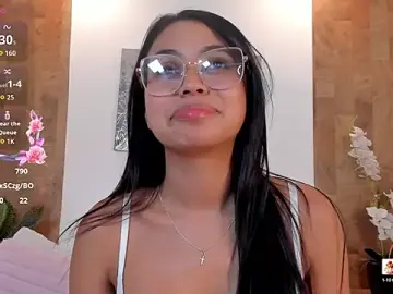 Stripchat Best Webcam of Lucia_Brown_