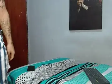 Stripchat Free Porn Cam of Ceroz111_