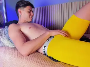 Stripchat Live Sex Cam of tossetrech