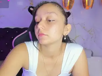 Stripchat Sex Cam of katy_sweet19
