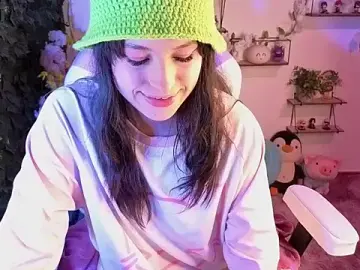 Stripchat Adult Webcams of Eymmy_24