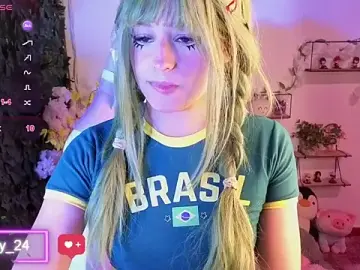 Stripchat Nude Webcam of Eymmy_24
