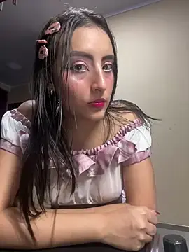 Stripchat Live Sex Cam of EmySofia