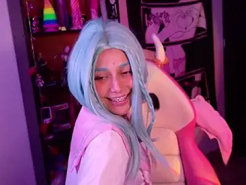 Stripchat Free Live Porn of amber_yull